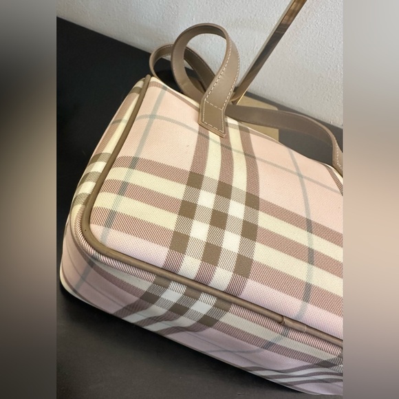 Burberry Candy Nova Y2K Boston Bag Baby Pink - Picture 10 of 13